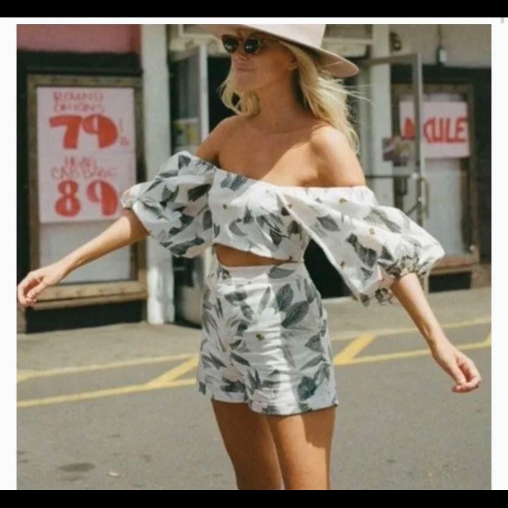 BillabongX salty blonde 2 piece set